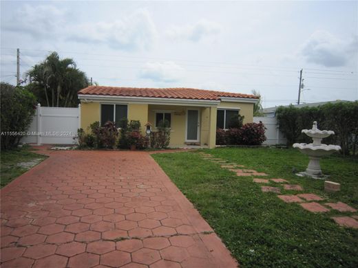 Villa in North Miami Beach, Miami-Dade County