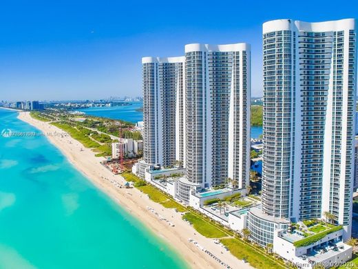 Residential complexes in Sunny Isles Beach, Miami-Dade