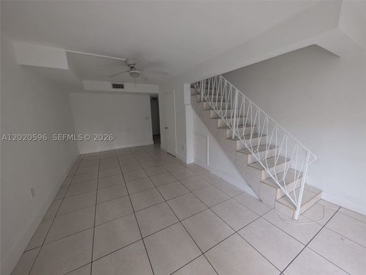 Residential complexes in Miami Springs, Miami-Dade