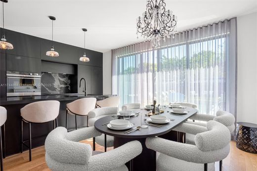 Villa in Miami, Miami-Dade County