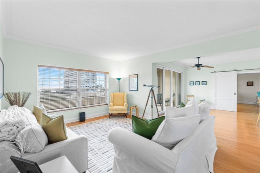 公寓楼  Boca Raton, Palm Beach County