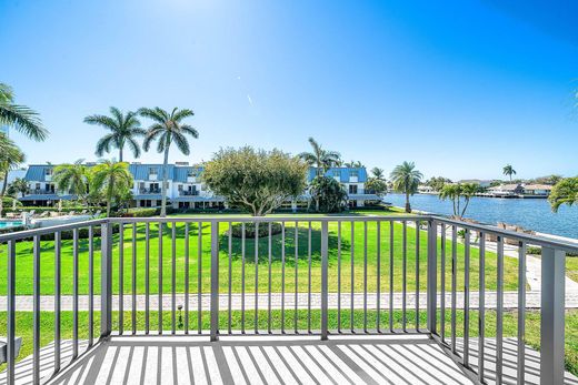 Residential complexes in Delray Beach, Palm Beach