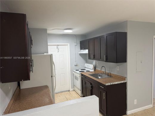Townhouse in Fort Lauderdale, Broward County