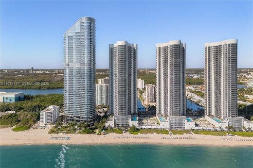 Wohnkomplexe in Sunny Isles Beach, Miami-Dade County