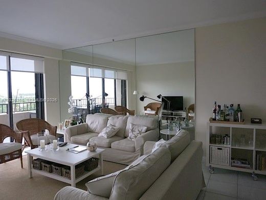 Residential complexes in Key Biscayne, Miami-Dade