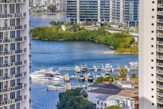 Residential complexes in Aventura, Miami-Dade