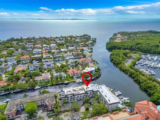 Wohnkomplexe in Coral Gables, Miami-Dade County