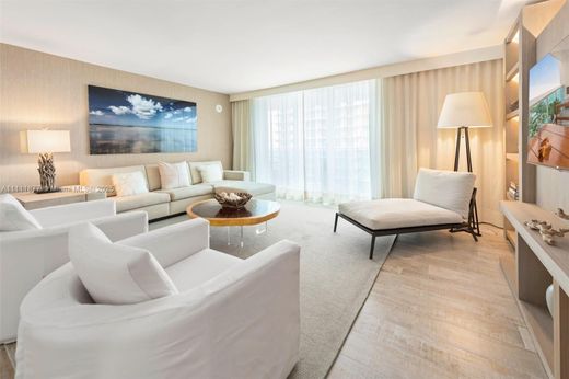 Residential complexes in Miami Beach, Miami-Dade