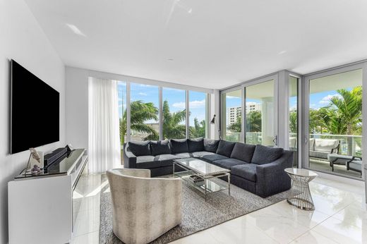 Residential complexes in North Palm Beach, Palm Beach