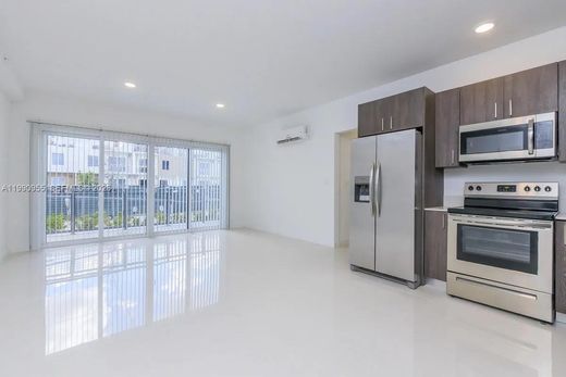 Residential complexes in Homestead, Miami-Dade