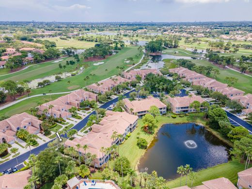 Residential complexes in Palm Beach Gardens, Palm Beach