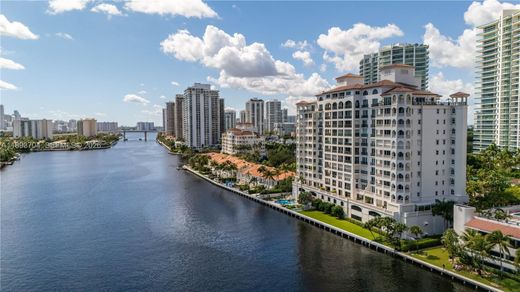 Complexes résidentiels à Aventura, Comté de Miami-Dade