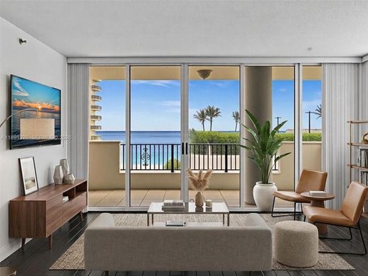 Residential complexes in Miami Beach, Miami-Dade