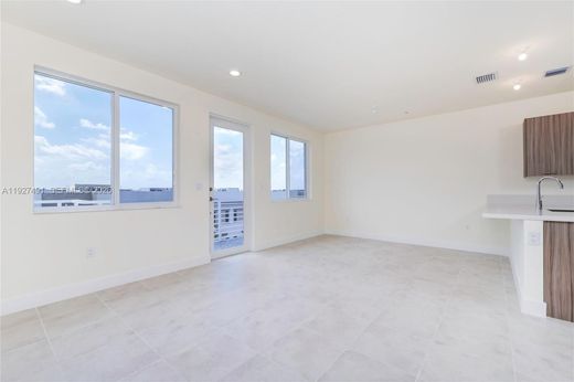 مجمع شقق ﻓﻲ Doral, Miami-Dade County