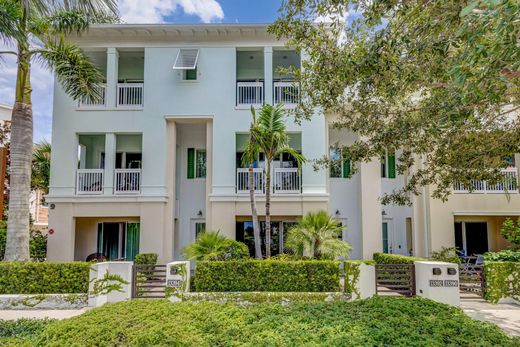 Residential complexes in Palm Beach Gardens, Palm Beach