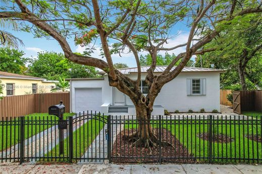 Βίλα σε North Miami, Miami-Dade County