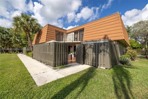 Townhouse in Davie, Broward County