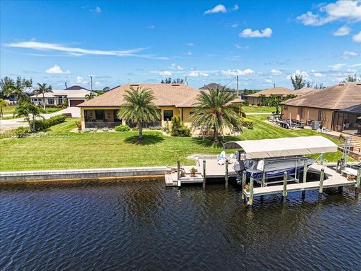 Villa - Cape Coral, Lee County
