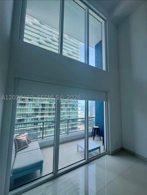 Complesso residenziale a Miami, Miami-Dade County