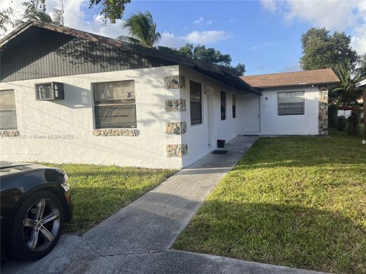 Villa in West Park, Broward County