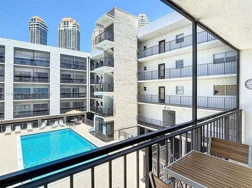 Complesso residenziale a Sunny Isles Beach, Miami-Dade County