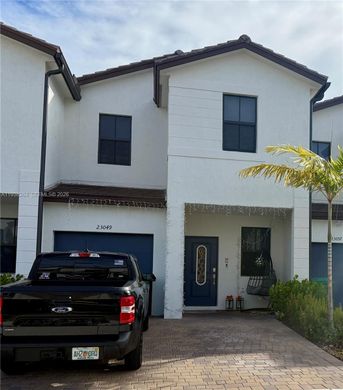 타운 하우스 / 마이애미, Miami-Dade County