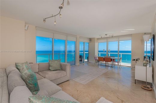 Complesso residenziale a Miami Beach, Miami-Dade County