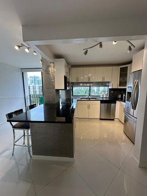 Wohnkomplexe in Sunny Isles Beach, Miami-Dade County