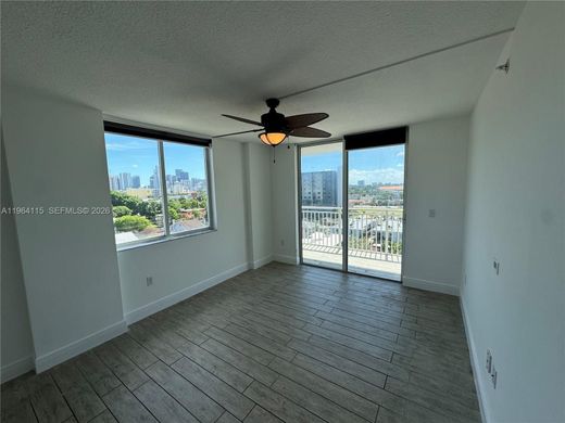 Residential complexes in Miami, Miami-Dade