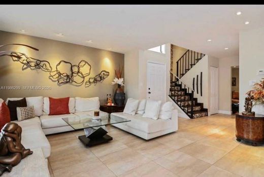 Townhouse - Hollywood, Broward County