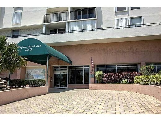 Residential complexes in Pompano Beach, Broward County