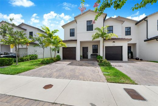 Townhouse in Miami, Miami-Dade