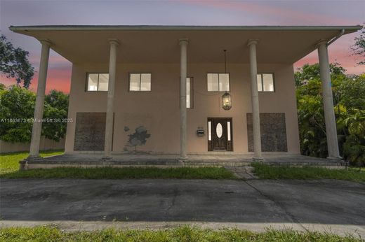 Βίλα σε Miami Shores, Miami-Dade County