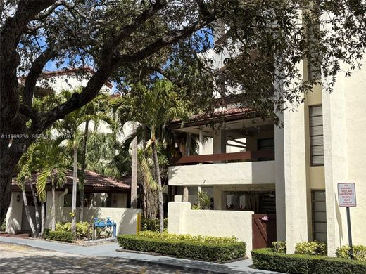 Residential complexes in Miami, Miami-Dade