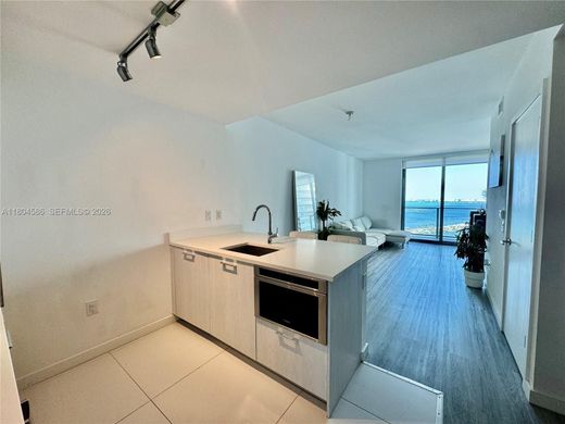 Complesso residenziale a Miami, Miami-Dade County