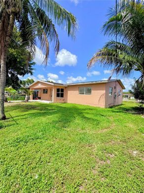 Villa in Dania Beach, Broward County