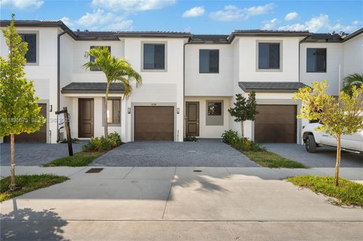 تاون هاوس ﻓﻲ Homestead, Miami-Dade County