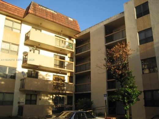 Residential complexes in Miami Terrace Mobile Home, Miami-Dade