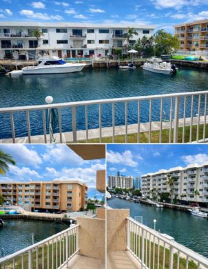 Residential complexes in North Miami Beach, Miami-Dade