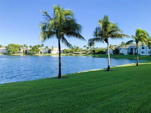 Residential complexes in Homestead, Miami-Dade