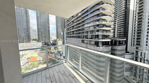 Komplex apartman Miami, Miami-Dade County