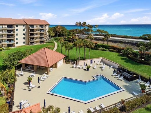 Residential complexes in Jupiter, Palm Beach