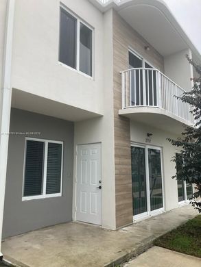 تاون هاوس ﻓﻲ Homestead, Miami-Dade County