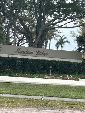 Residential complexes in Deerfield Beach, Broward County