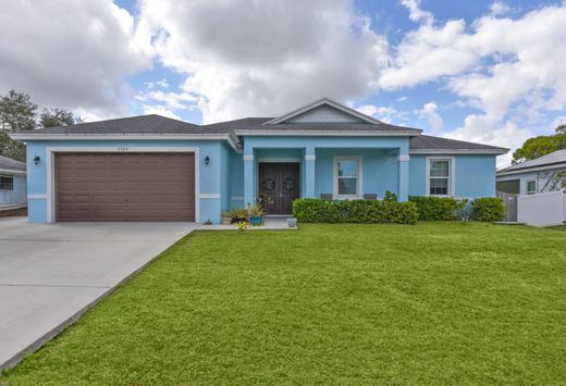 Villa Port Saint Lucie, Saint Lucie County
