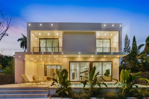 Villa in North Miami, Miami-Dade