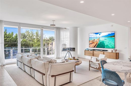 مجمع شقق ﻓﻲ Surfside, Miami-Dade County