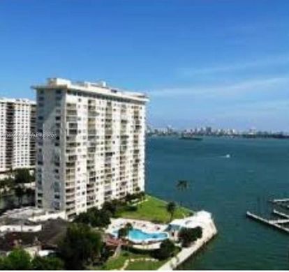 Residential complexes in Miami, Miami-Dade