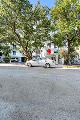 Miami Beach, Miami-Dade Countyのアパートメント・コンプレックス