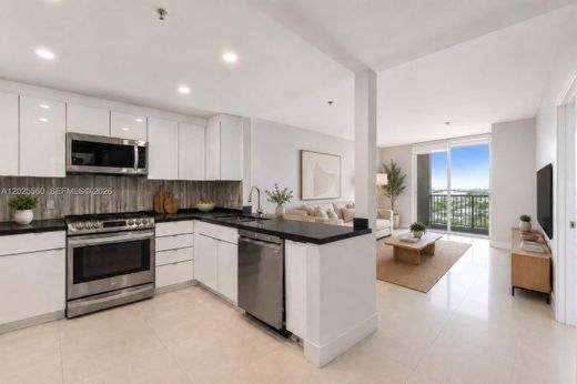 Residential complexes in Miami, Miami-Dade